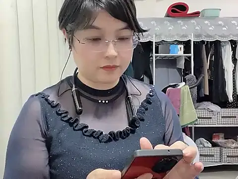 SOPHIA-LXL online show from 05/06/26, 03:06