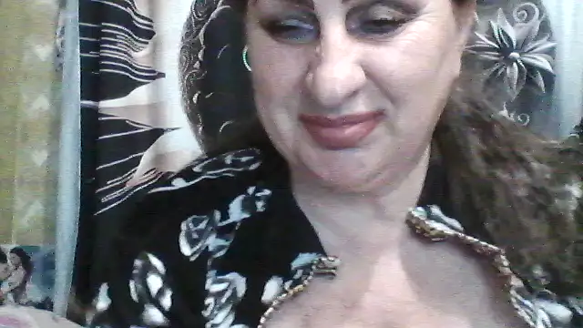 Snapshot of LoaqLovew chatting on 05/17/26, 06:55 LoaqLovew online show from 05/17/26, 06:55