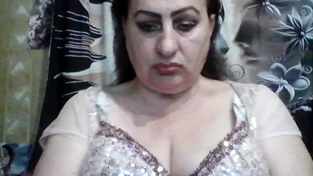 Snapshot of LoaqLovew chatting on 06/10/26, 08:35 LoaqLovew online show from 06/10/26, 08:35