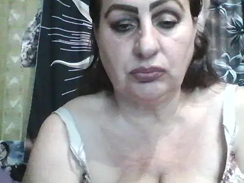LoaqLovew online show from 07/27/26, 07:37