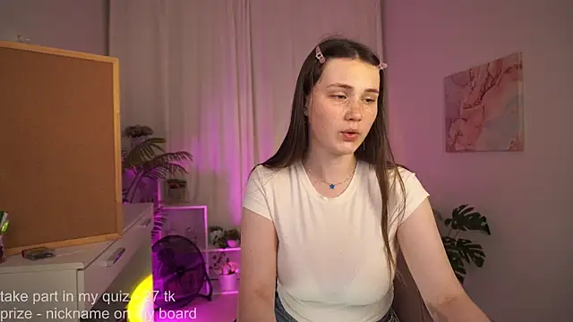 Snapshot of BettyMarlowe chatting on 07/05/26, 05:14 BettyMarlowe online show from 07/05/26, 05:14