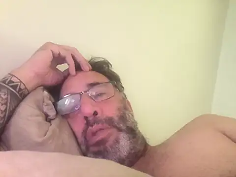 visualizechat online show from 04/26/26, 05:21
