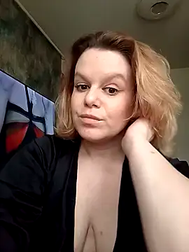 Maryquenn online show from 04/30/26, 09:37