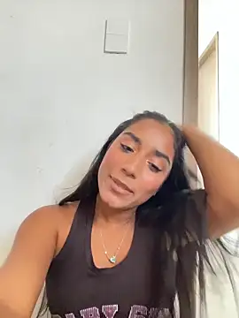 Snapshot of SaryJonex chatting on 05/10/26, 04:34 SaryJonex online show from 05/10/26, 04:34