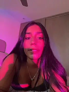 Snapshot of SaryJonex chatting on 05/11/26, 03:18 SaryJonex online show from 05/11/26, 03:18