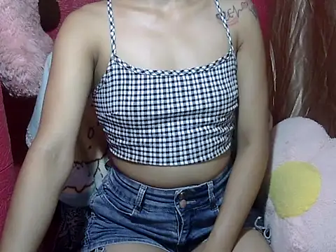 Snapshot of Horny_WetPussy chatting on 06/30/26, 05:19 Horny WetPussy online show from 06/30/26, 05:19