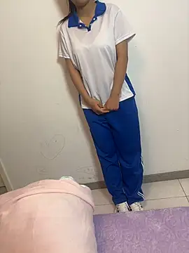 yiyibbo online show from 04/22/26, 05:47