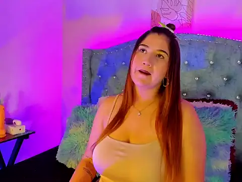TaliaSkyx21 online show from 05/15/26, 06:48