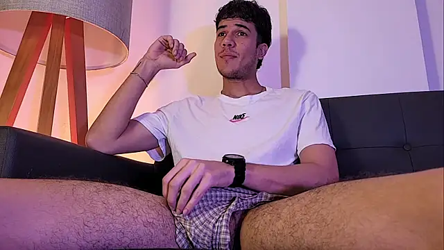 Derek stud  online show from 06/05/26, 04:30