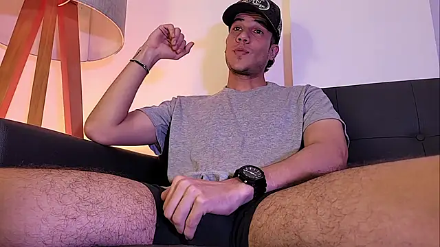 Snapshot of Derek_stud_ chatting on 06/20/26, 04:26 Derek stud online show from 06/20/26, 04:26