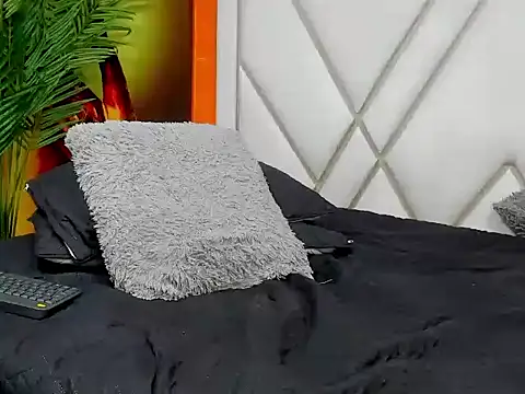 mia klein1 online show from 04/26/26, 01:58