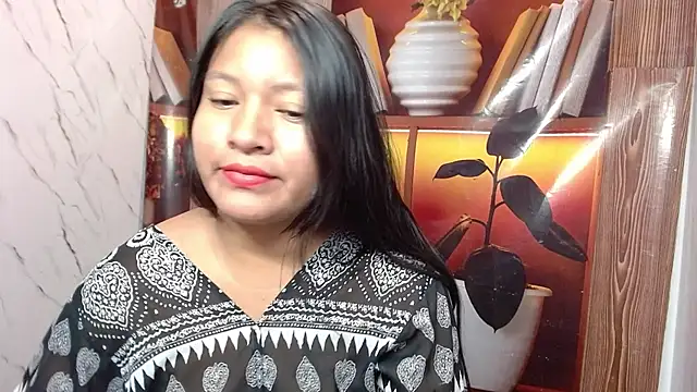 Snapshot of Sol_vannesa chatting on 05/17/26, 05:16 Sol vannesa online show from 05/17/26, 05:16