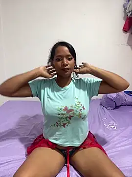 Snapshot of Stefany_03_ chatting on 05/22/26, 09:53 Stefany 03 online show from 05/22/26, 09:53
