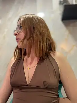 Zoegreco online show from 04/23/26, 11:07