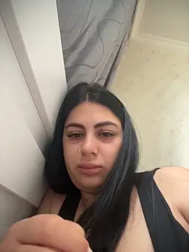 Snapshot of LilyLovell chatting on 05/05/26, 12:35 LilyLovell online show from 05/05/26, 12:35