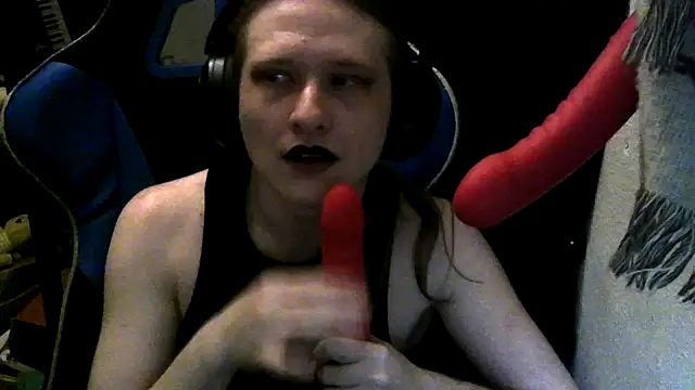 Snapshot of CutieBite chatting on 04/28/26, 06:51 CutieBite online show from 04/28/26, 06:51