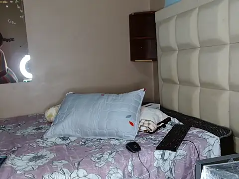 ThickPussy16 online show from 04/23/26, 12:29