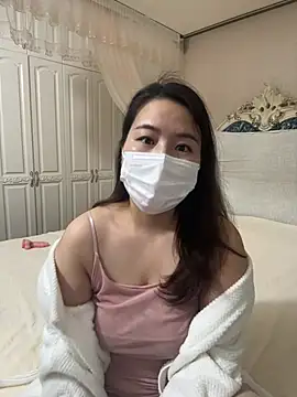 xiaowei zhibo online show from 05/06/26, 01:03