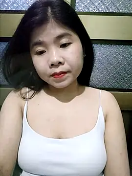 Snapshot of Ayti01 chatting on 05/11/26, 02:45 Ayti01 online show from 05/11/26, 02:45
