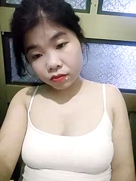 Snapshot of Ayti01 chatting on 05/13/26, 04:54 Ayti01 online show from 05/13/26, 04:54