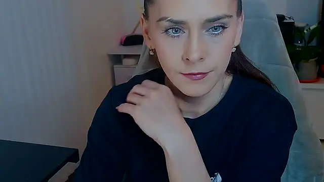 Snapshot of khalessi13 chatting on 05/12/26, 09:45 khalessi13 online show from 05/12/26, 09:45