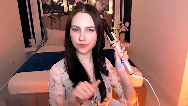  AliceWells online show from 04/25/26, 08:50