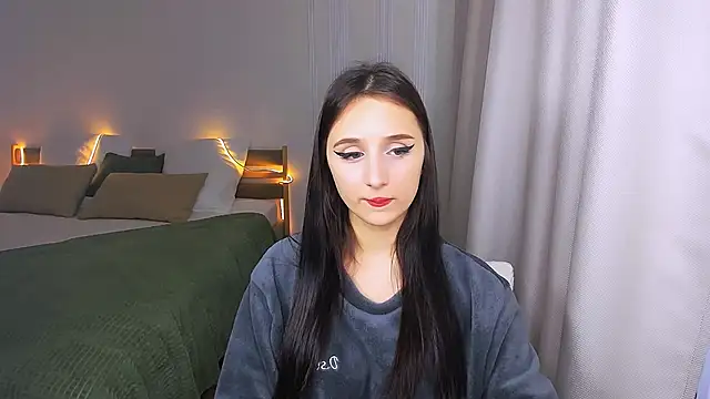 JulietteMonli online show from 06/02/26, 11:34