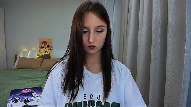 JulietteMonli online show from 07/14/26, 02:05