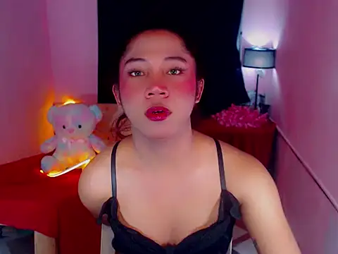 URsexyLylia online show from 06/11/26, 04:49