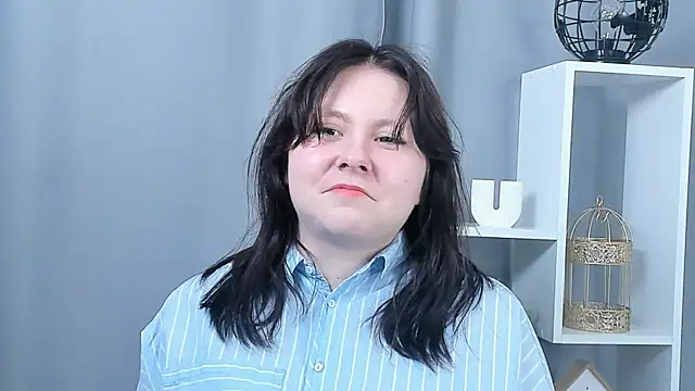 MaliaDemus online show from 04/24/26, 12:18