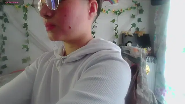 Meiling san online show from 04/27/26, 04:27