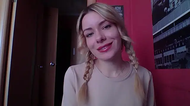Softy Aura  online show from 05/30/26, 11:40