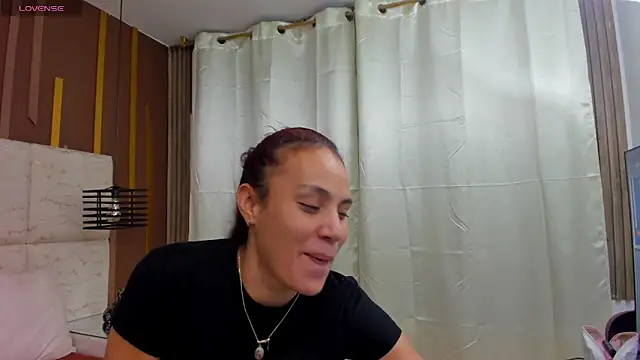 AlahiaEvanz online show from 05/22/26, 02:30
