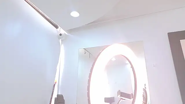 Elektradoll1 online show from 05/12/26, 12:13