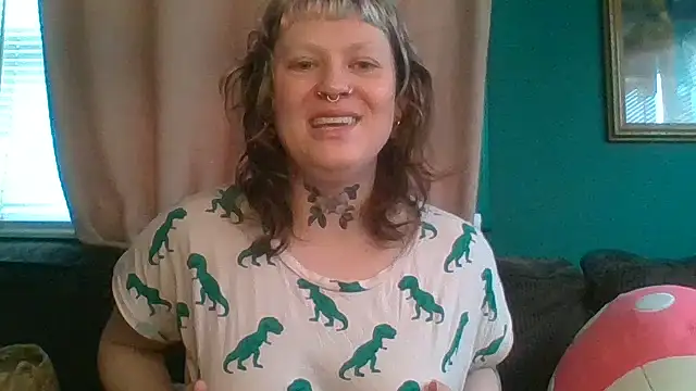Snapshot of RosieSwitchBitch chatting on 05/14/26, 11:50 RosieSwitchBitch online show from 05/14/26, 11:50