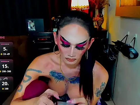 Snapshot of lubottarah chatting on 05/14/26, 02:29 lubottarah online show from 05/14/26, 02:29