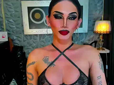 Snapshot of lubottarah chatting on 06/27/26, 04:45 lubottarah online show from 06/27/26, 04:45