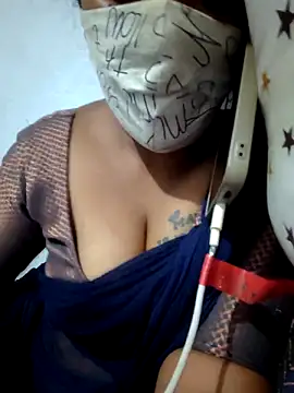 Snapshot of Tamil_Hot_HoneyBee chatting on 06/13/26, 08:29 Tamil Hot HoneyBee online show from 06/13/26, 08:29