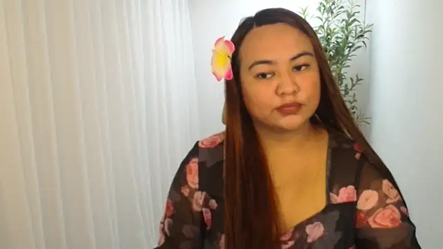 Snapshot of Czarinna chatting on 06/10/26, 05:34 Czarinna online show from 06/10/26, 05:34