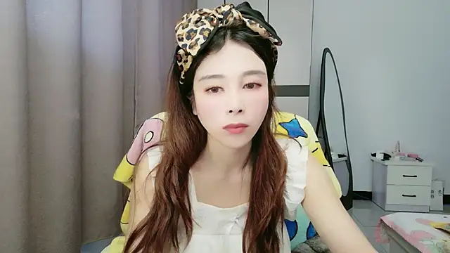 xiaoxiaohong030 online show from 06/08/26, 01:28