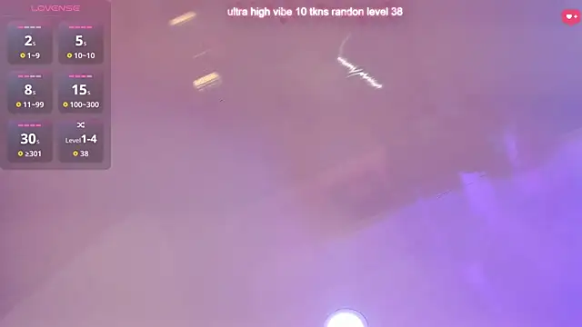 Snapshot of Ariana_west_ chatting on 05/04/26, 12:56 Ariana west online show from 05/04/26, 12:56