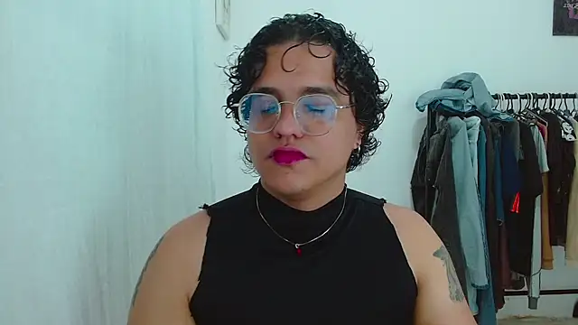 Diane exotic online show from 05/17/26, 01:25