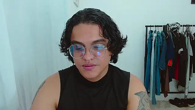 Diane exotic online show from 06/09/26, 12:00