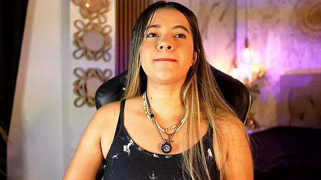 Snapshot of Leidy_2026 chatting on 06/01/26, 01:02 Leidy 2026 online show from 06/01/26, 01:02