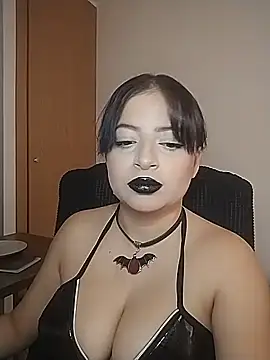 Snapshot of Noire_Mistress chatting on 07/07/26, 02:32 Noire Mistress online show from 07/07/26, 02:32