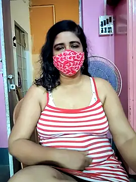 Snapshot of Rulali_44 chatting on 05/19/26, 04:19 Rulali 44 online show from 05/19/26, 04:19