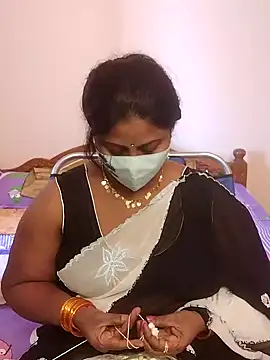 Snapshot of telugu_Geetha40 chatting on 05/04/26, 08:43 telugu Geetha40 online show from 05/04/26, 08:43