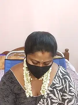 Snapshot of telugu_Geetha40 chatting on 05/07/26, 07:14 telugu Geetha40 online show from 05/07/26, 07:14