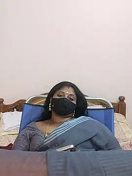 Snapshot of telugu_Geetha40 chatting on 06/05/26, 07:58 telugu Geetha40 online show from 06/05/26, 07:58
