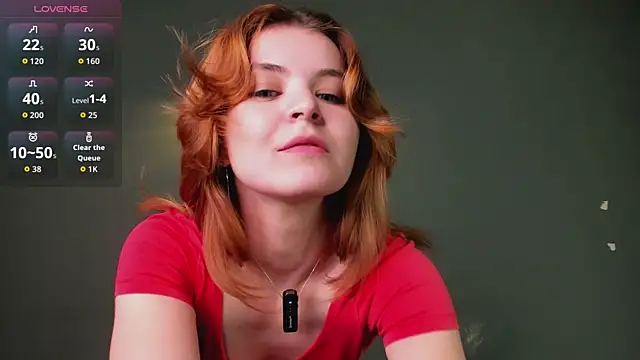 LeyaBloom online show from 07/04/26, 11:00